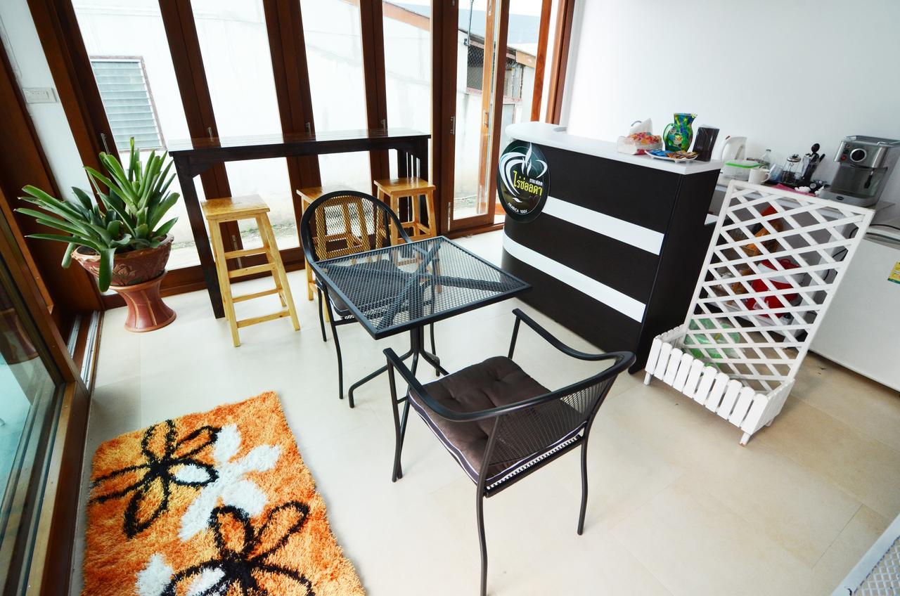 Lanna Thai Hostel Τσιάνγκ Μάι Εξωτερικό φωτογραφία